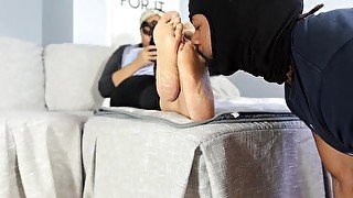 Smelly Foot humiliation (Foot worship)