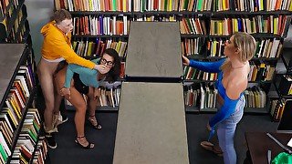 Sneaky Librarian Gets College Cock Video With Jimmy Michaels, Mandy Waters, Krissy Knight - RealityKings