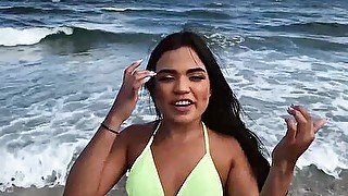 Reality Kings - Petite Summer Col Meets Duncan At The Beach & Goes To His Place For Some Anal Action