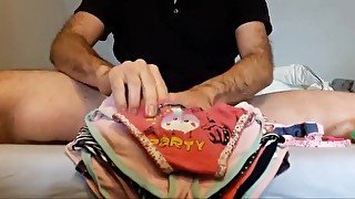 Show panties and bra buy in garage sale Sunday 04 November