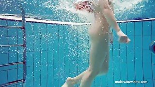 Cute Hairy Pussy In The Swimming Pool