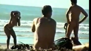 Str8 big dick on beach