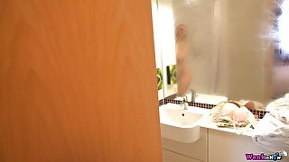 Dolly - Shower WANK - Sexy Videos - WankitNow