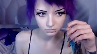 Hot teen 18+ with tattoos masturbates