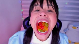 Lila Jordan swallows a lot gummy bears