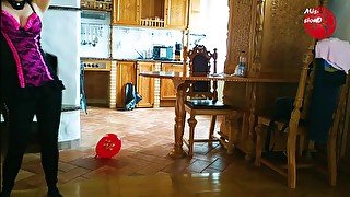 Blonde With Balloons - Sex Movies Featuring Findom Goaldigger