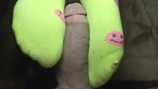 Slutty Big Ass Amateur Girl In Provocative Outfit Delivers A Reverse Sockjob