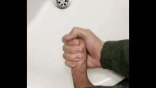 Quick cumshot on gym toilet