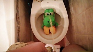 Yoshi dinosaur Peeing#1