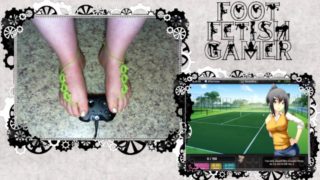 Sexy Gamer Girl Playing Huniepop Uncensored With Her Feet