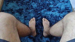 a single man feet s to let u horny