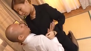 Bukkake Babe Chihiro Akino Blasted In The Face With Cum