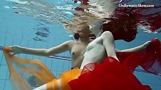 Horniest hottest lesbian babes in the pool