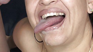 Mature stepmom loves pee!