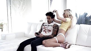 Submissive teen hoe getting rammed in different ways