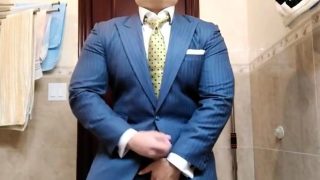 Str8 daddy jerking off in suit