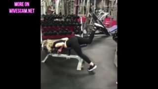 One day at the gym leggings