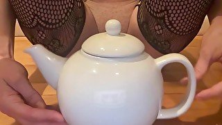 Adventurous of a lonely kinky pussy. I know I'm crazy. This kettle made me cum