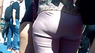 Touched big ass mature milfs in tight pants