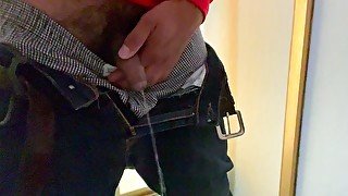 1 minute of hard pissing, that's a lot of piss, pee for you, ¿like it? ¿more?