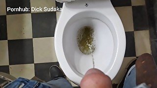 Vlog 03 - POV ASMR: Pissing at the Bar's toilet - Dick Sudaka