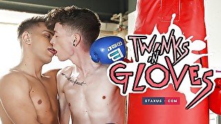 STAXUS:: Twinks In Gloves Sc.1:: Young and hot guys have fun after workout