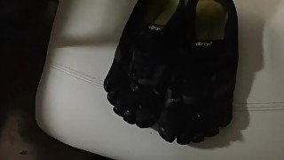 Having a bit of fun with my Vibram KSO evo black