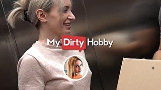 MyDirtyHobby - Courier fucks his blonde beautiful customer