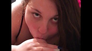 BBW Teen Gives HOT Blowjob!