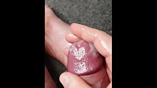 Foot fetish - ASMR cum shot