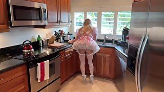 Sasha Star  Sissy Maid in Kitchen Cleaning