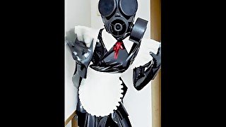 【latex】ガスマスクを着けたメイドコスプレ【個人撮影】