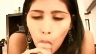 Gorgeus Indian Babe Getting Cock