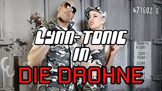 Lynn-Tonic in "Die Drohne"