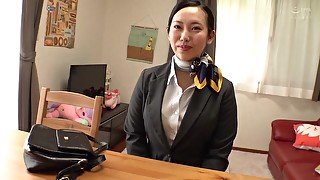 25才CAと即ハメキャビンアテンダントの女子寮に忍び込んでセックス
