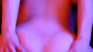 TEEN MOM HORNY FUCKING WITH HER ANAL PLUG