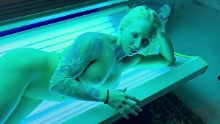 Hot muscle slut masturbates while tanning get cumshot facial POV