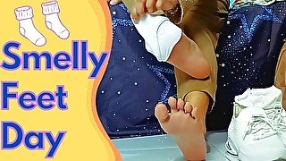 SMELLY FEET Diary 🥴  Behind The Scenes