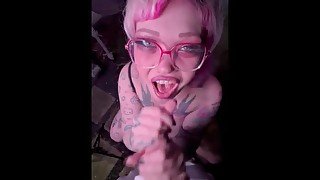 Blonde bimbo blowjob in glasses