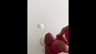 Massive cum with use vibrator.