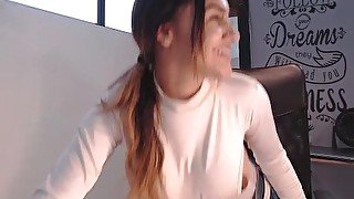 Colombian masturbates and reaches orgasm New video