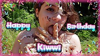 4k Kiwwi Smashes her Birthday Cake with her Massive ASS!