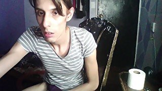 While I Remove My Makeup I Masturbate