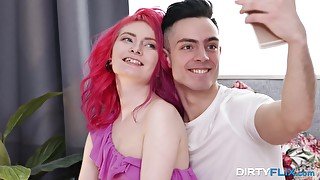 Alien Fox - Pink-hair Escort Gf Experience