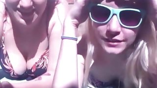 Sexy Busty college girl Girls Sunbathing