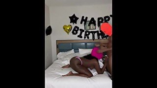 Big booty ebony sucks dick