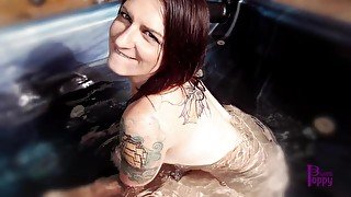 MILF Hot Tub Dildo Squirt - Solo Princess Poppy