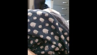 Step mom doesn't wear panties under leggings get fucked by step son in his room 