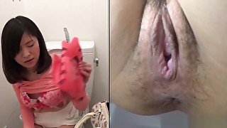 Asian teen 18+ Squirting Pee