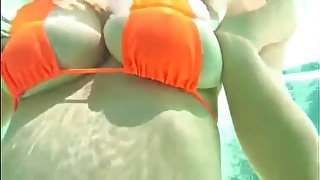 00544,I feel it in my sensitive pussy